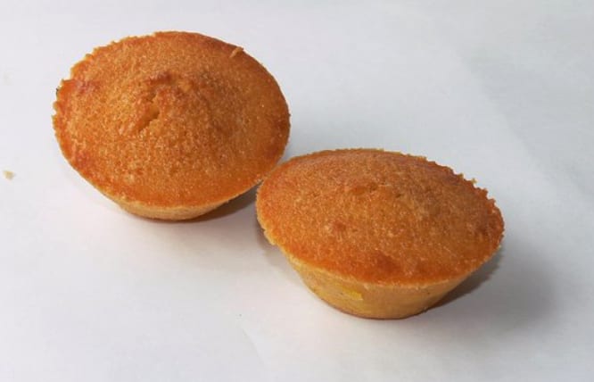 Dulce típico elaborado a partir de huevos y almendras.